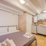Balastro Design - Center Wenecja