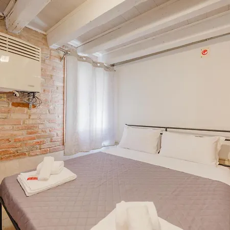 Balastro Design - Center 3* Venice